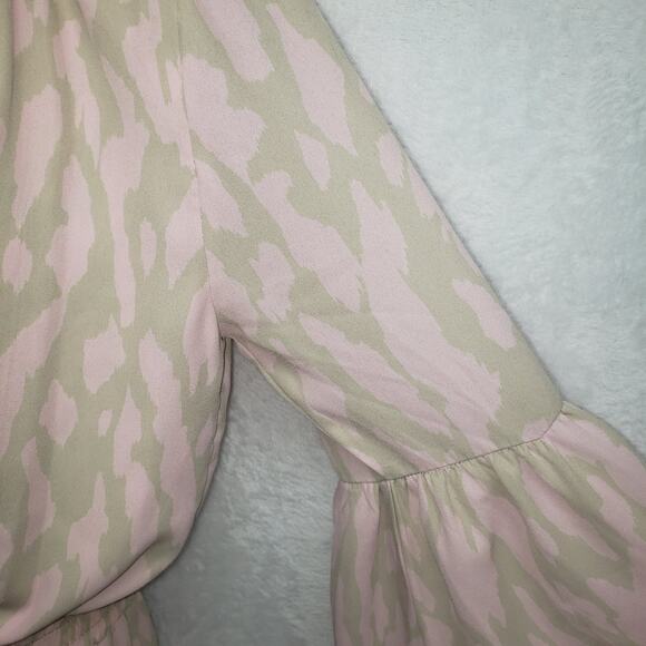 Buddy Love Leopard Print Zozo Mini Dress Sz M Pink Tan Ruffle Bell Sleeve Boho - Picture 6 of 12